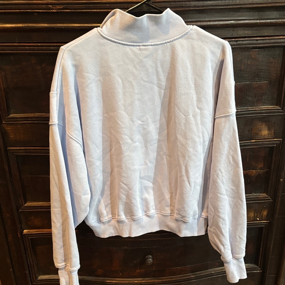 Yogalicious Baby Blue 3/4 zipped pullover - Picture 3 of 4